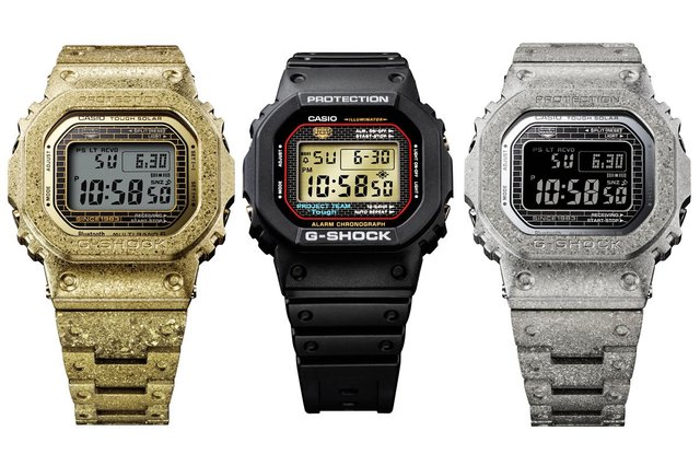 G-SHOCK誕生40周年記念モデルは、通常のステンレスの約3倍の硬度を持つ