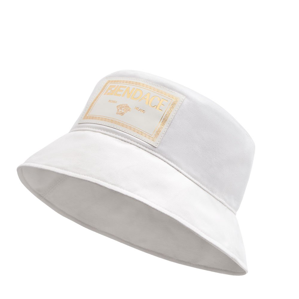 コラボ【FENDACE】フェンダーチェ ロゴ バケットハット - 帽子