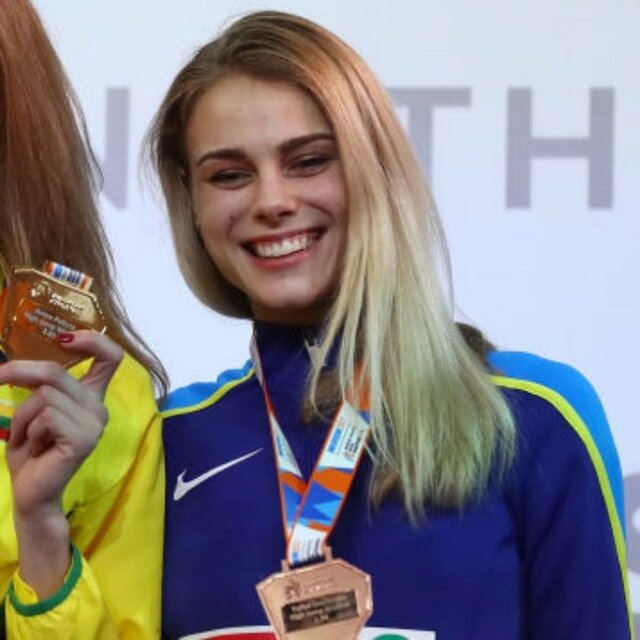 ウクライナ美女 笑顔弾ける走高跳選手 ユリア レフチェンコの背面ジャンプが美しすぎる Forza Style ファッション ライフスタイル フォルツァスタイル