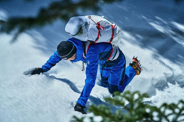 冬山ガチ勢が泣いて喜ぶ！「THE NORTH FACE MOUNTAIN」、チェックし