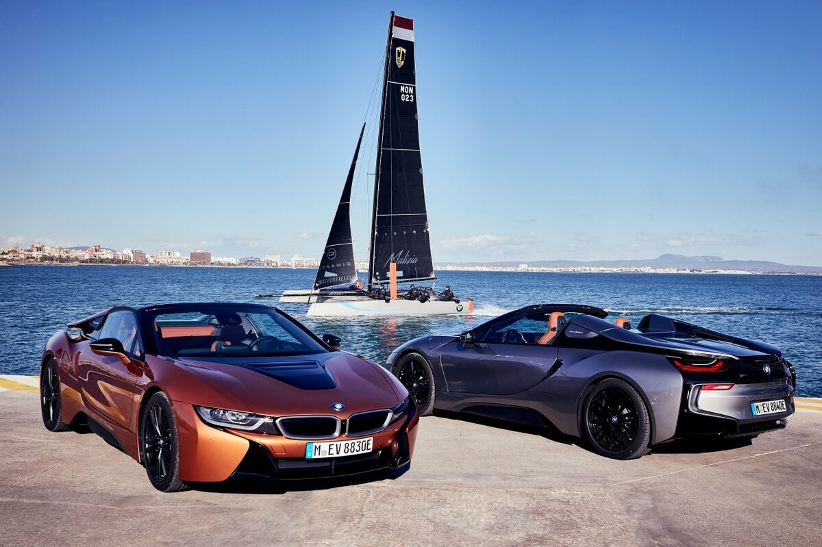 スペインマヨルカ島で絶景ドライブ 話題のスーパーカー Bmw I8 ロードスター試乗レポート Forza Style ファッション ライフスタイル フォルツァスタイル