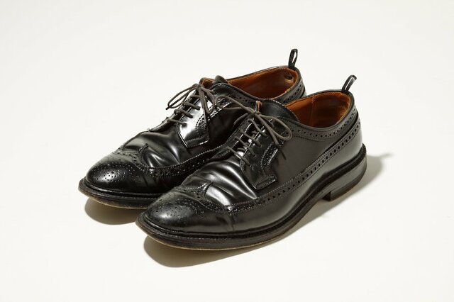ブラックフリース オールデン製黒のコードバンウィングチップ - 靴