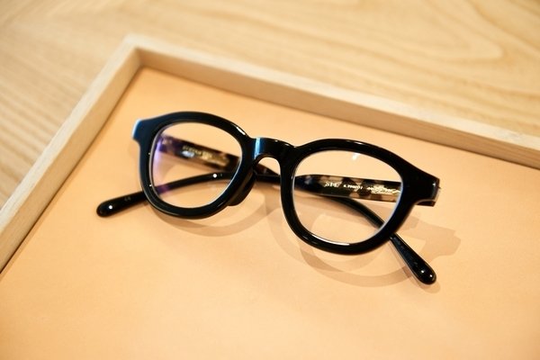 老眼でもオシャレに Eyevan 7285 旗艦店で選ぶ 繊細で美しいメガネ Forza Style ファッション ライフスタイル フォルツァスタイル