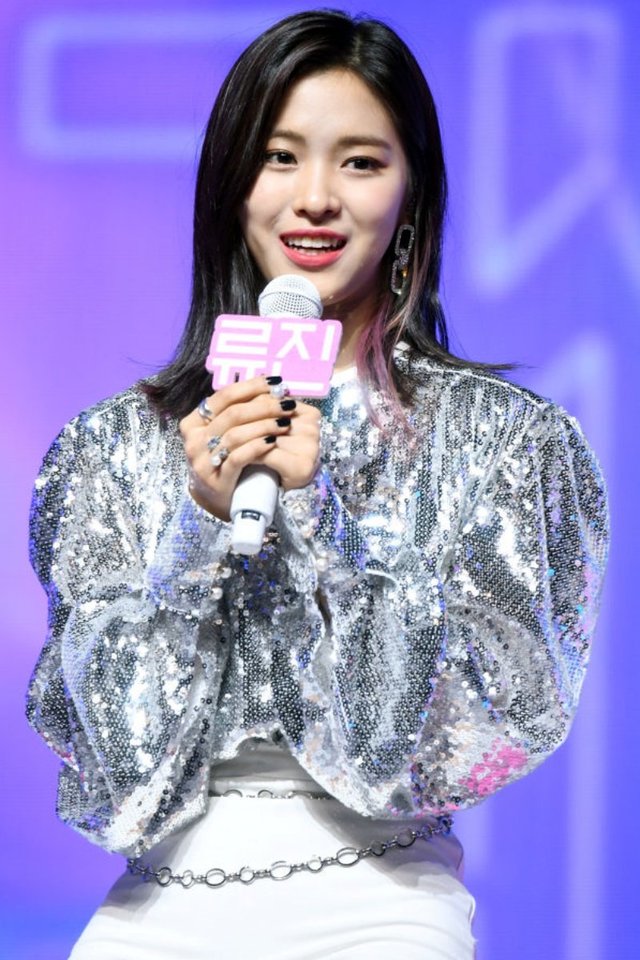 キュートもクールもお手の物！ ITZY リュジンのヘアスタイルから目が